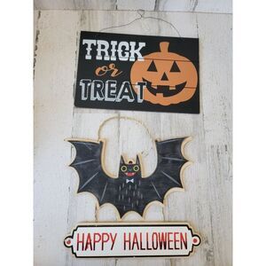 Wooden bat Halloween sign trick or treat pumpkin set prop decor